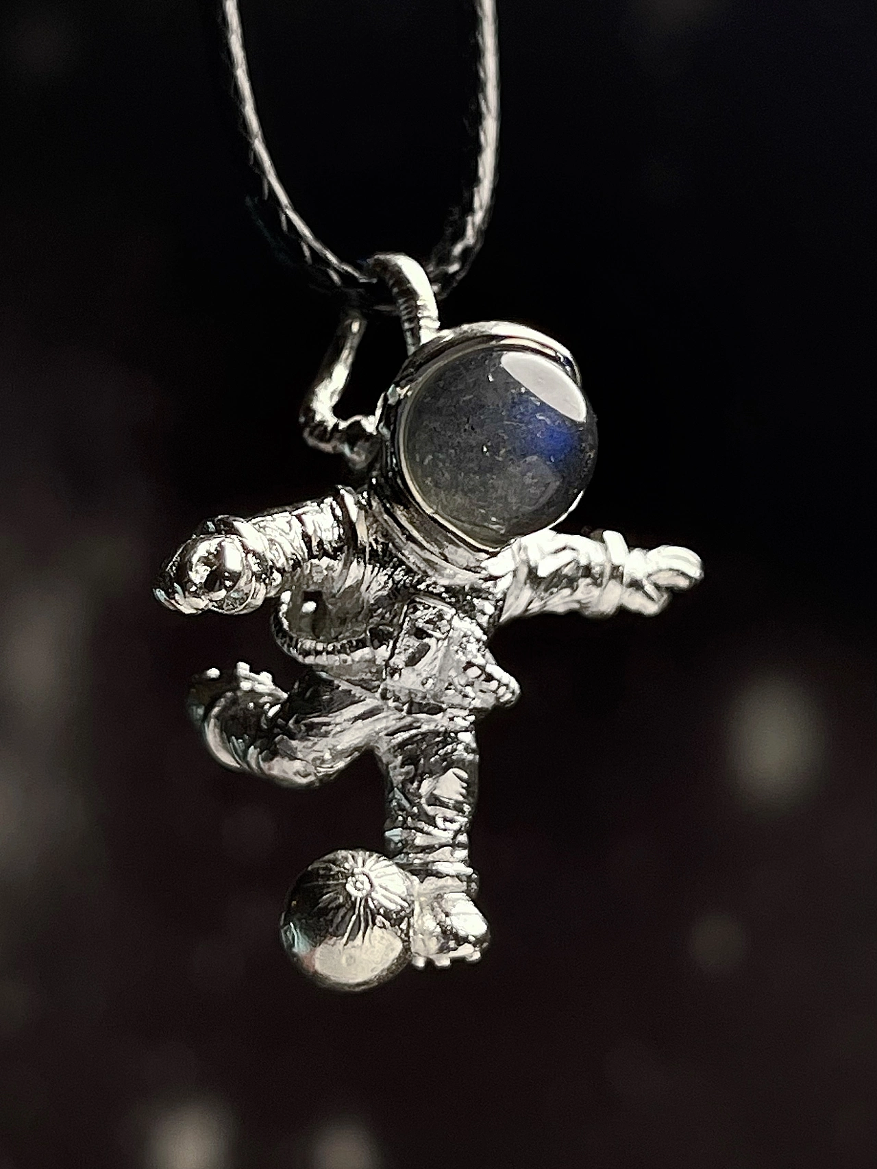 Astronaut piece